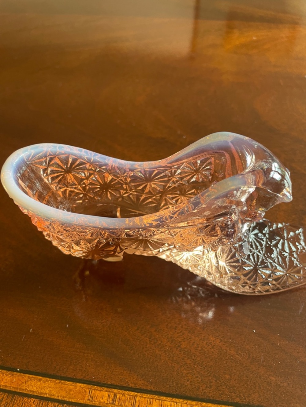 Fenton Peach Opalescent Daisy and Button Cat Head Slipper". - Picture 2 of 11